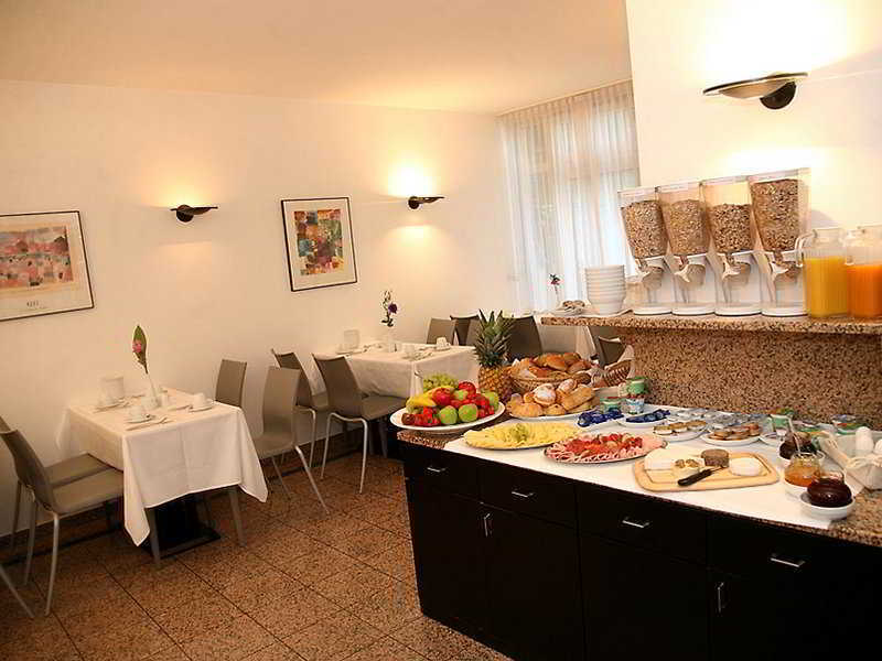 Hotel Topas Frankfurt City Франкфурт на Майн Екстериор снимка